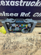 2007-2009 Chevrolet Silverado / GMC Sierra 1500 2500 3500 Engine Bay Fuse Box