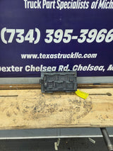 2007-2009 Chevrolet Silverado / GMC Sierra 1500 2500 3500 Engine Bay Fuse Box