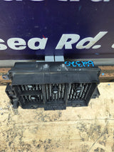 2003-2005 Chevrolet Silverado / GMC Sierra 1500 250 3500 Engine Bay Fuse Box - 15201928