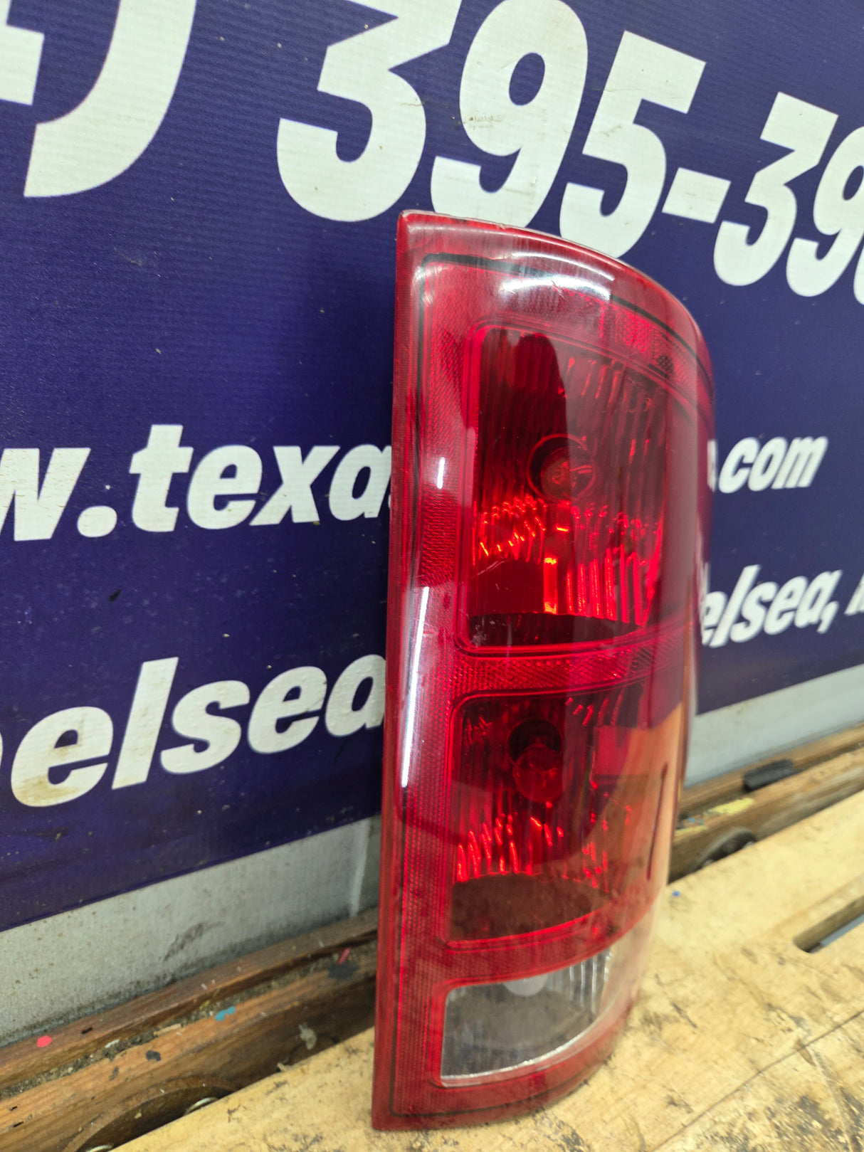 2003-2006 Dodge Ram 3rd Gen Passenger Side Tail Light 55077116