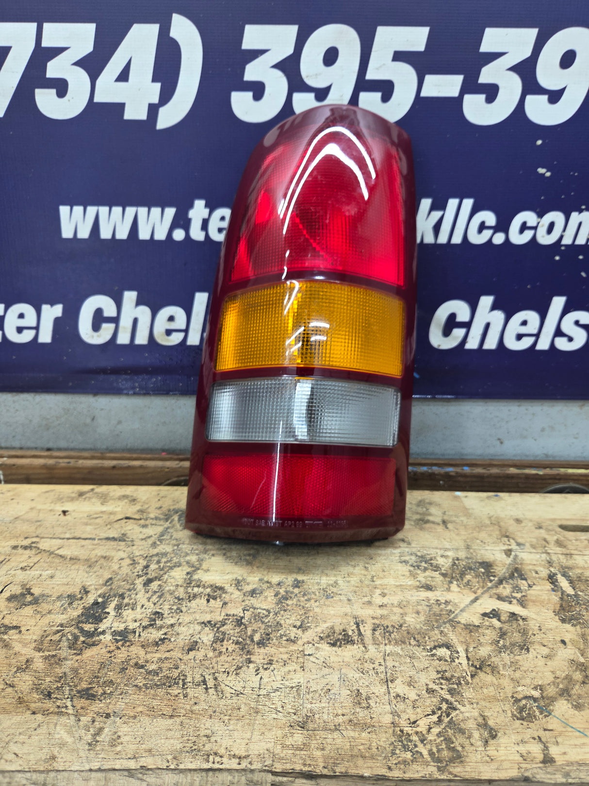 1999–2007 Chevrolet Silverado/GMC Sierra Driver Side Tail Light TYC 11-5185-00