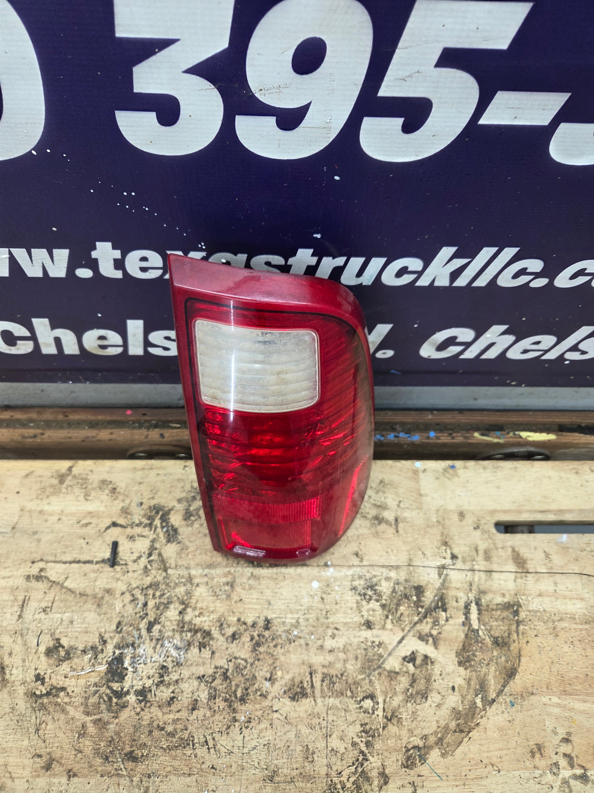 2008-2016 Ford Super Duty Passenger Side Tail Light F250 F350 F450 F550 7C34-13B504-A