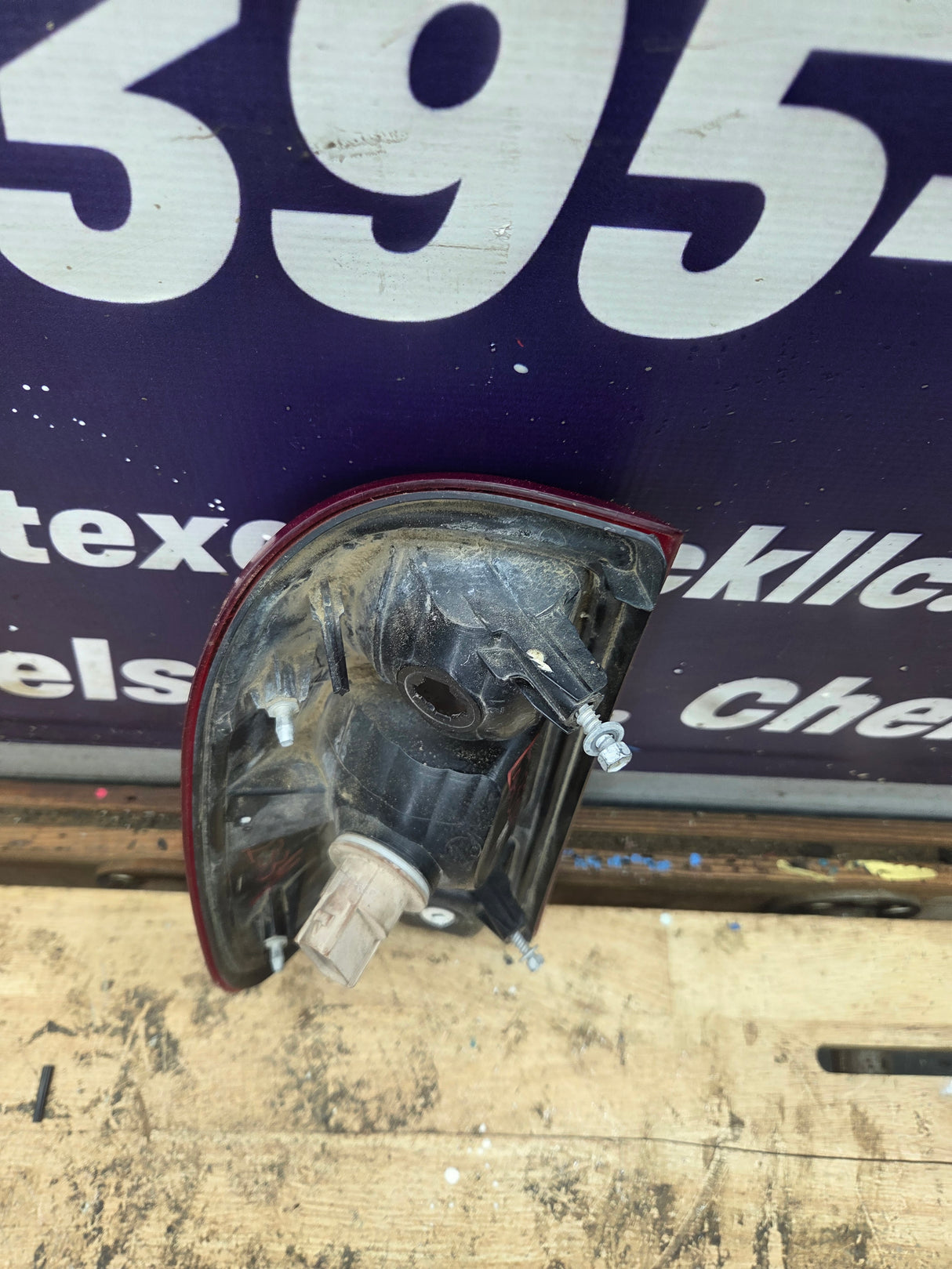 2008-2016 Ford Super Duty Passenger Side Tail Light F250 F350 F450 F550 7C34-13B504-A