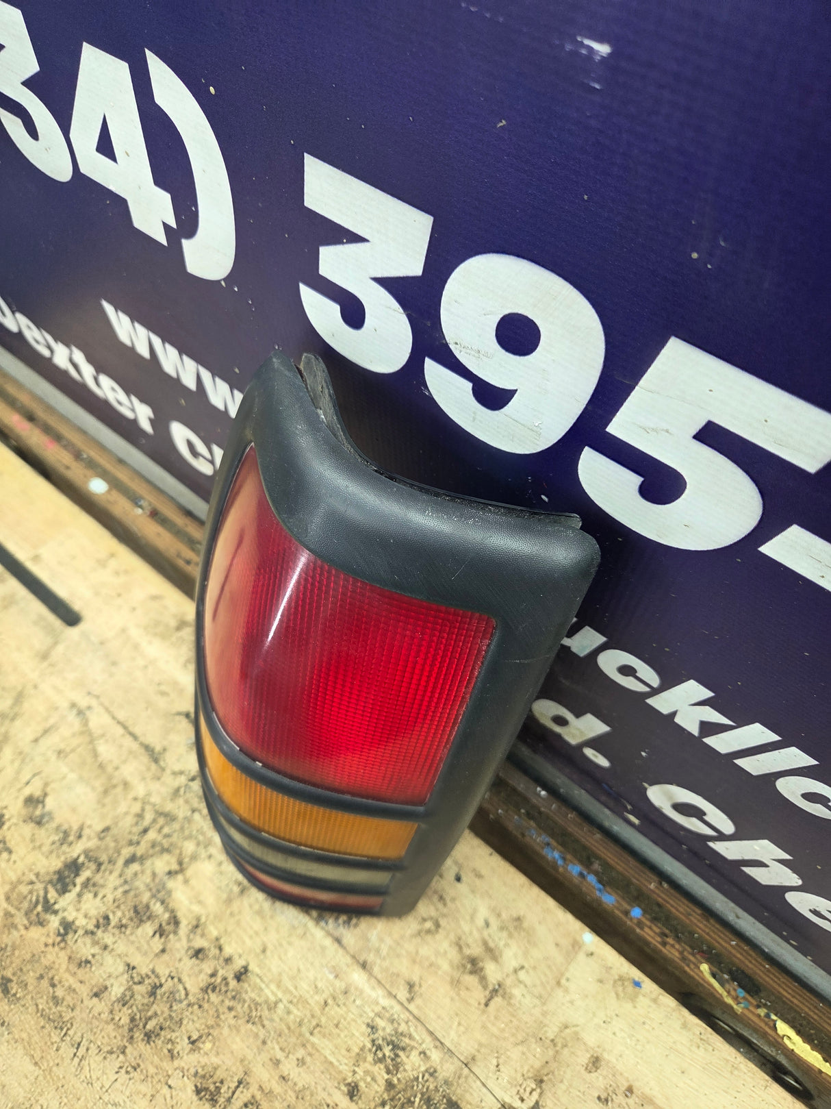 2001–2003 Chevrolet Silverado/GMC 3500 Dually Driver Side Tail Light 15844159