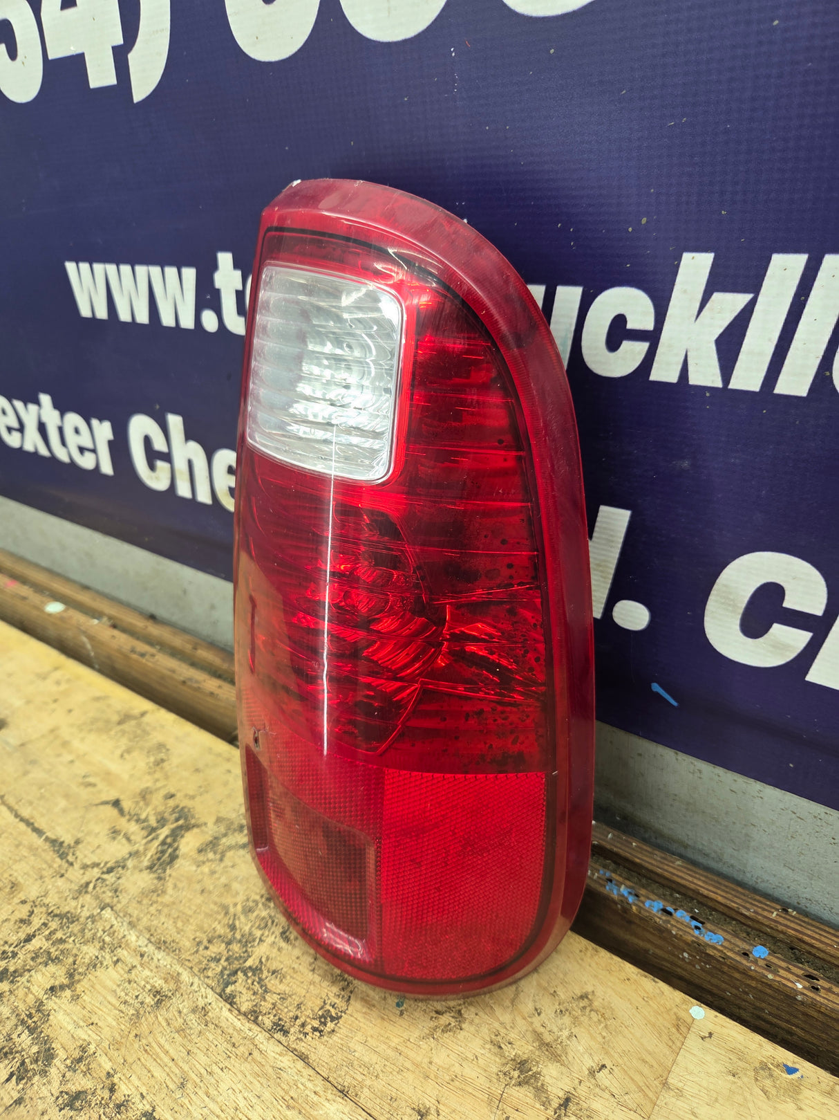 2008-2016 Ford Super Duty Passenger Side Tail Light F250 F350 F450 F550 7C34-13B504-A
