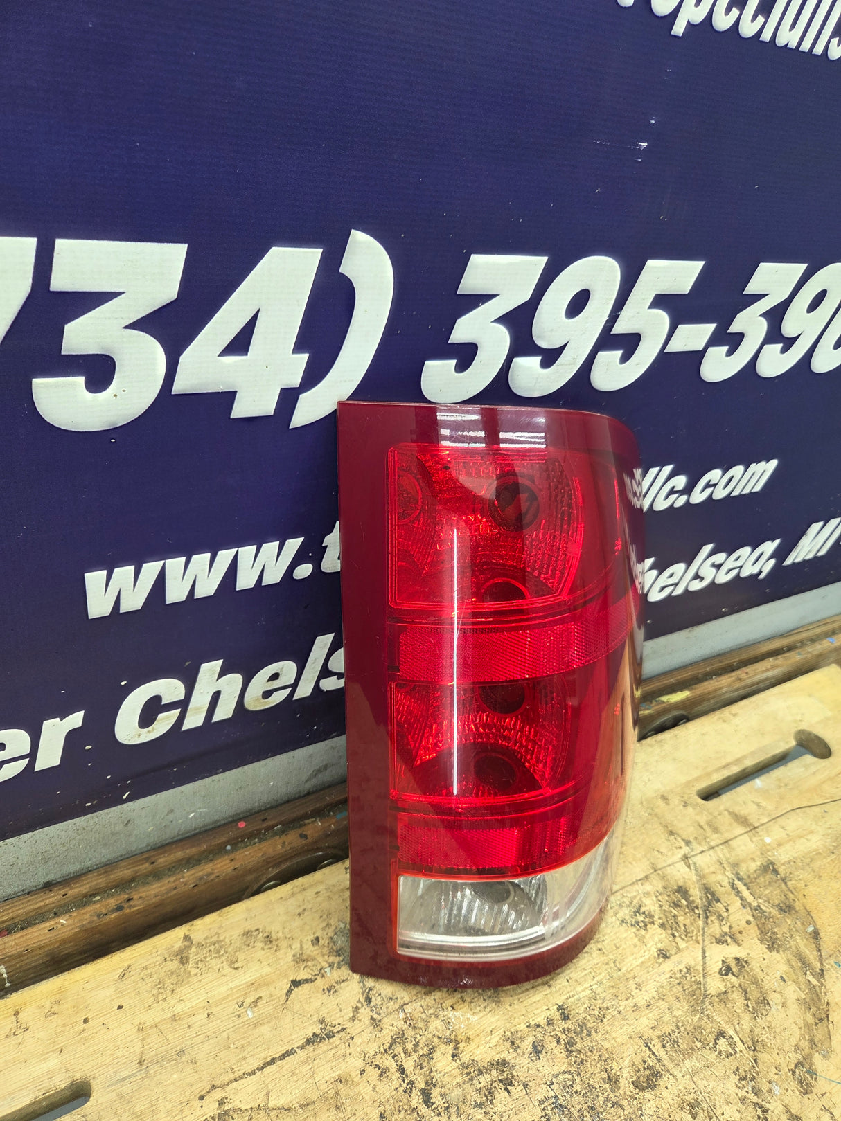 2007-2013 GMC Sierra Passenger Side Tail Light