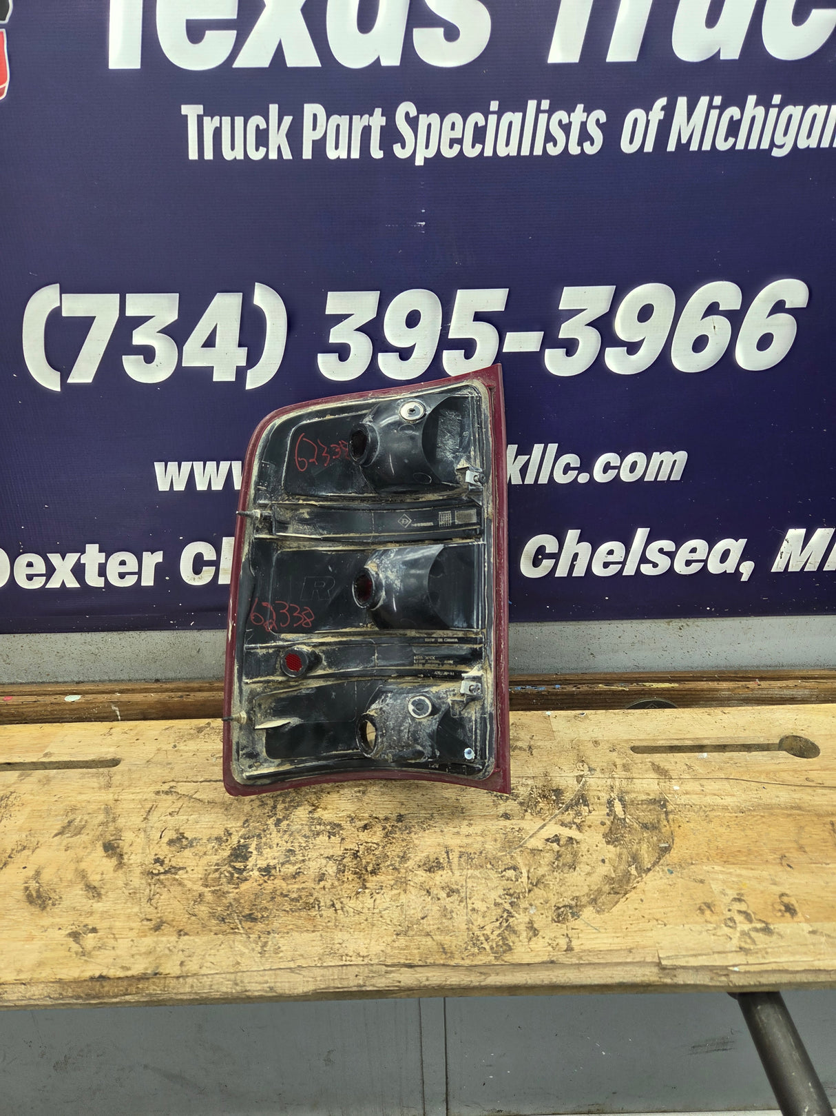 2007-2013 GMC Sierra Passenger Side Tail Light