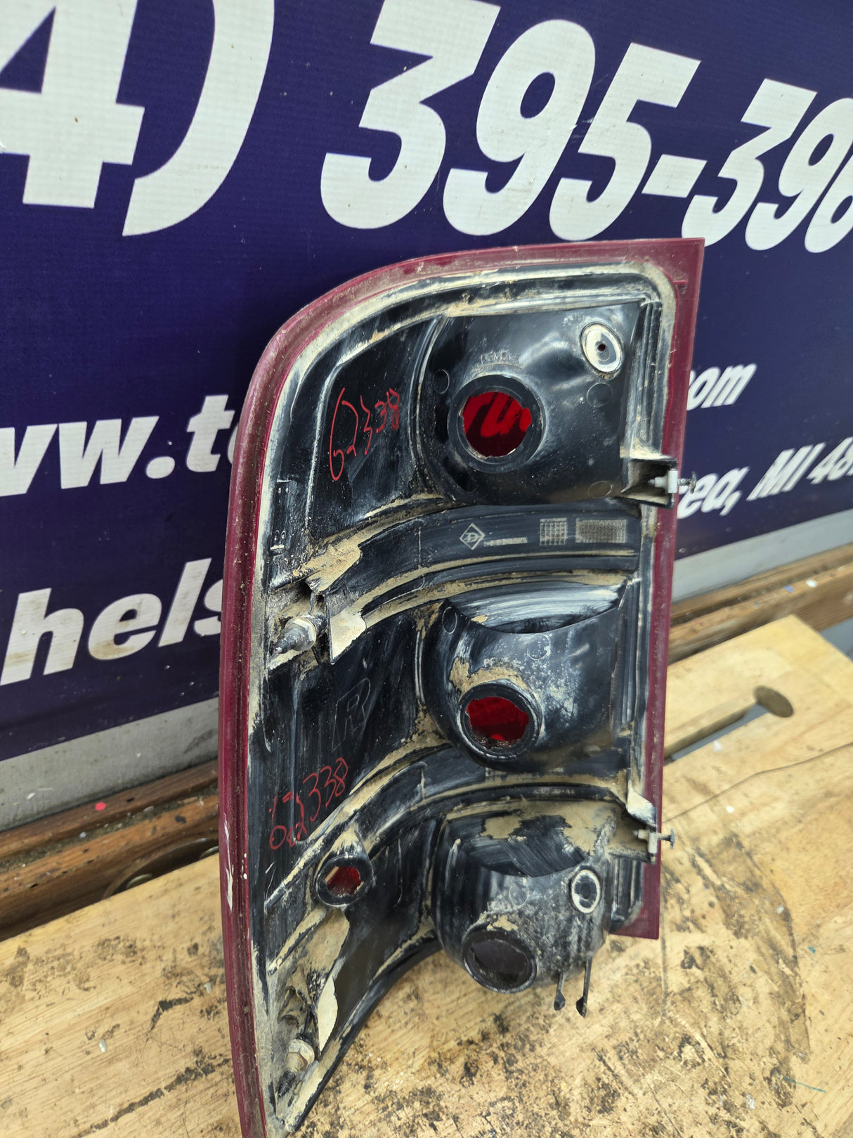 2007-2013 GMC Sierra Passenger Side Tail Light