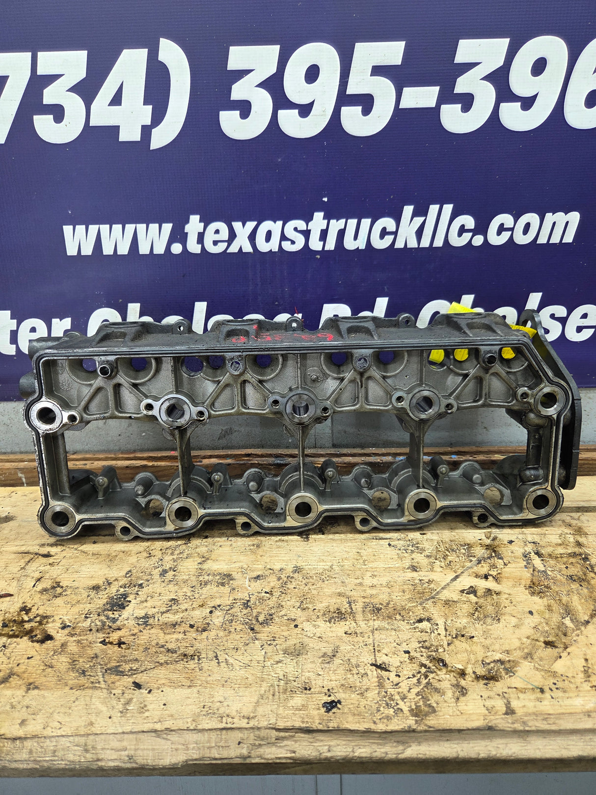 2003-2004 Genuine Ford Power Stroke 6.0L Diesel Rocker Box Arm Housing OEM 1840550C1 18MM
