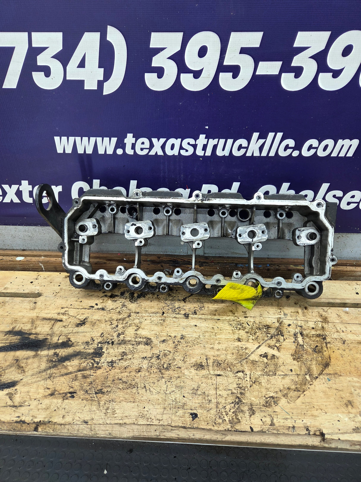 2003-2004 Genuine Ford Power Stroke 6.0L Diesel Rocker Box Arm Housing OEM 1840550C1 18MM