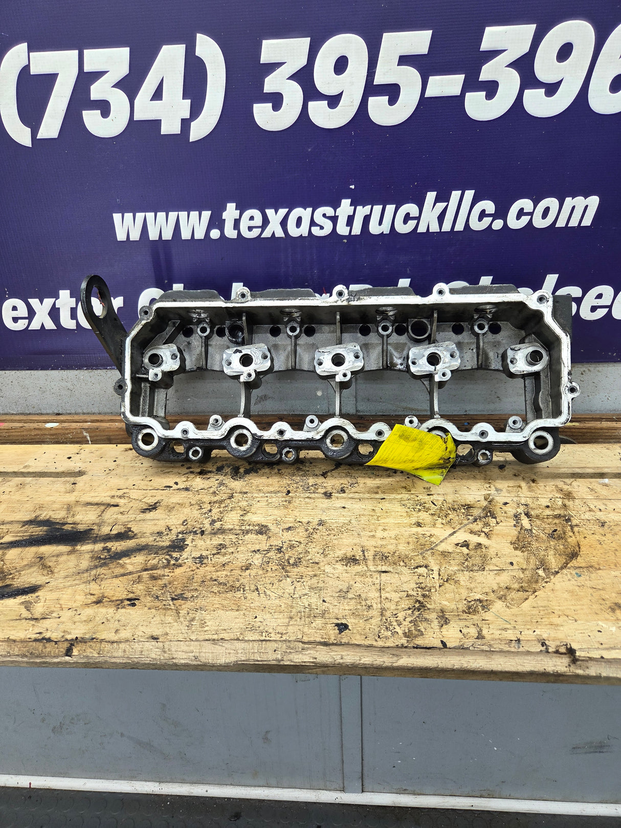 2003-2004 Genuine Ford Power Stroke 6.0L Diesel Rocker Box Arm Housing OEM 1840550C1 18MM