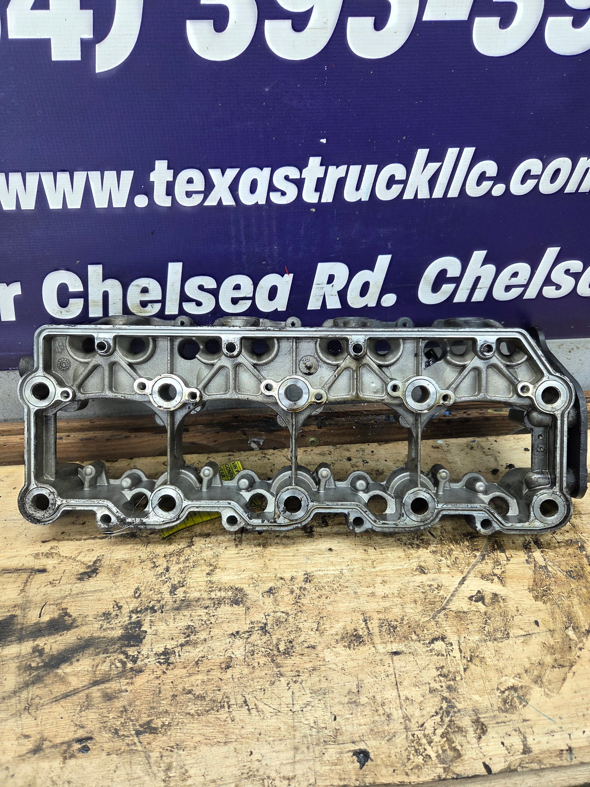 2003-2004 Genuine Ford Power Stroke 6.0L Diesel Rocker Box Arm Housing OEM 1840550C1 18MM