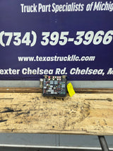 2003-2005 Chevrolet Silverado / GMC Sierra 1500 250 3500 Engine Bay Fuse Box - 15201928