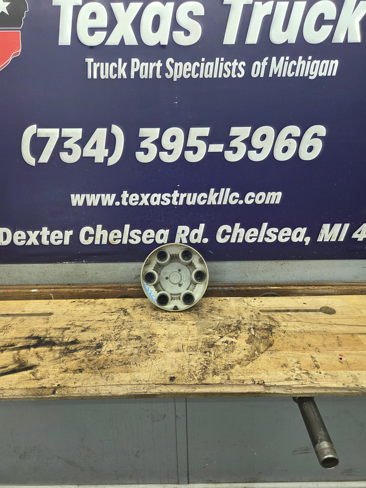 1999-2018 Chevrolet Silverado Tahoe Suburban Avalanche 1500 Center Cap Hub Cap 15067578