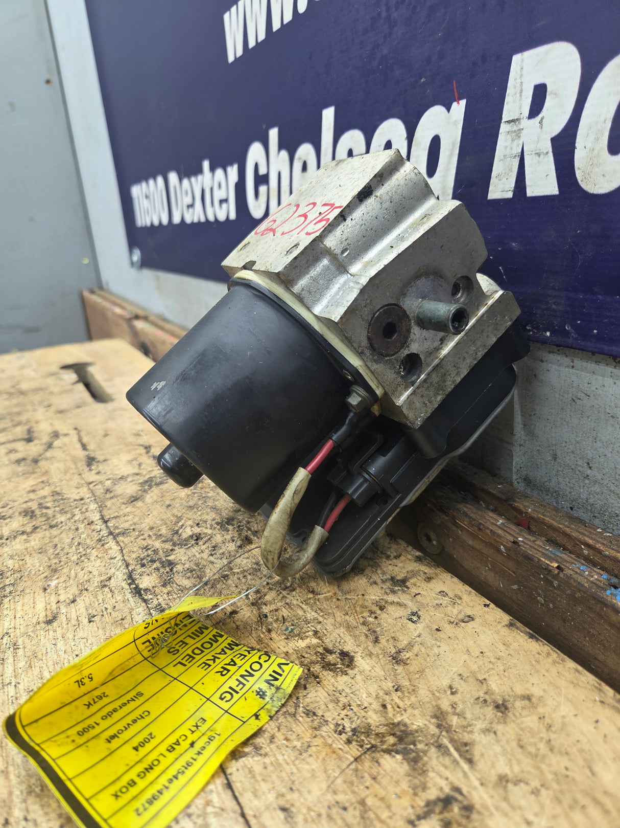 2004 Chevrolet Silverado GMC 1500 ABS Pump Module Control Assembly - 13354736