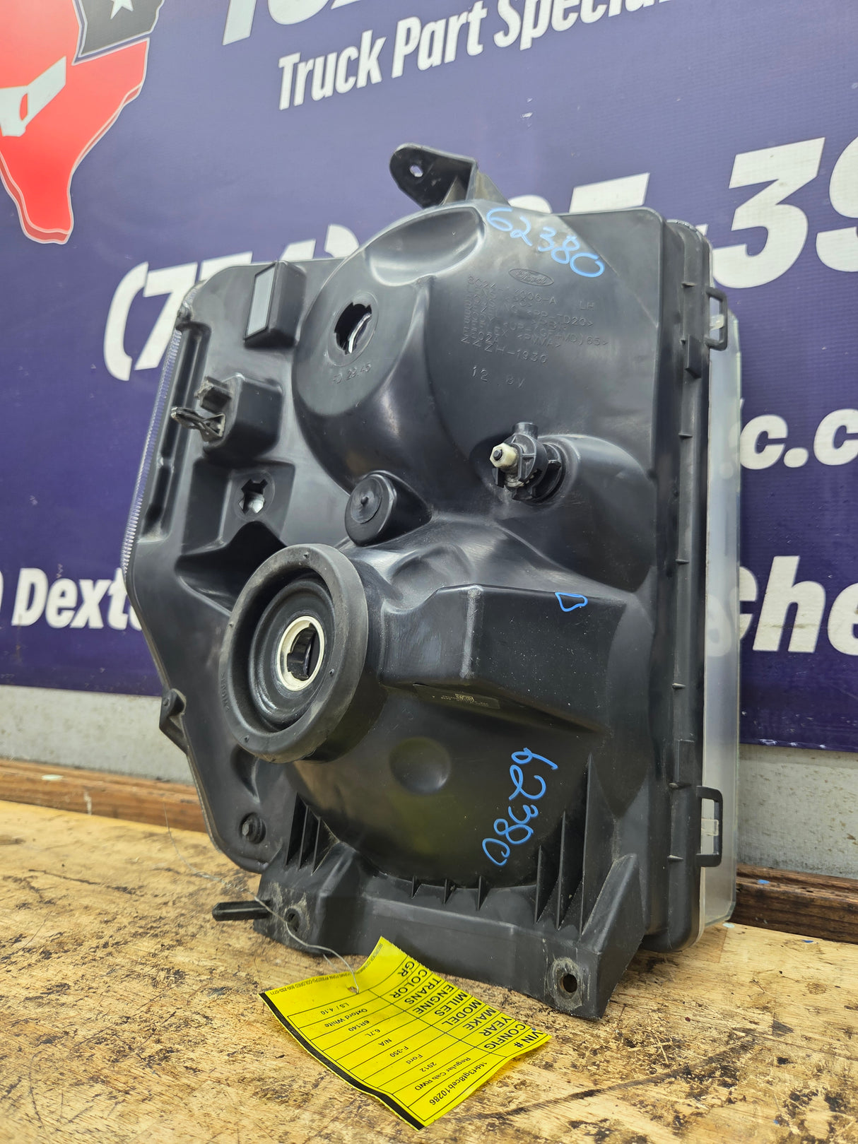 2008-2010 Ford Super Duty F250 F350 F450 F550 LH Driver Side Composite Head Light 44ZH-1849B 8C24-13006-A