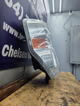 2008-2010 Ford Super Duty F250 F350 F450 F550 RH Passenger Side Composite Head Light 8C24-13005-A