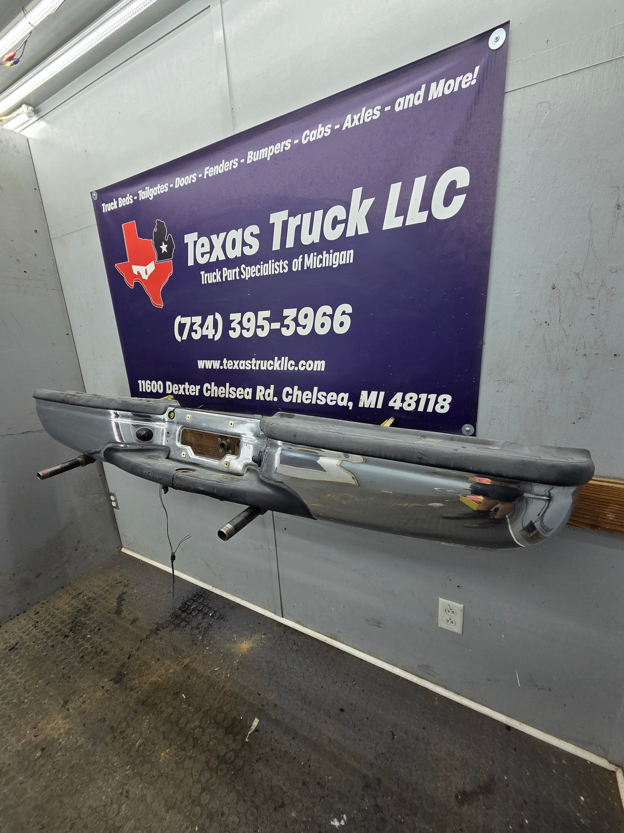 1999-2007 Ford Super Duty F250 F350 F450 F550 Rear Bumper