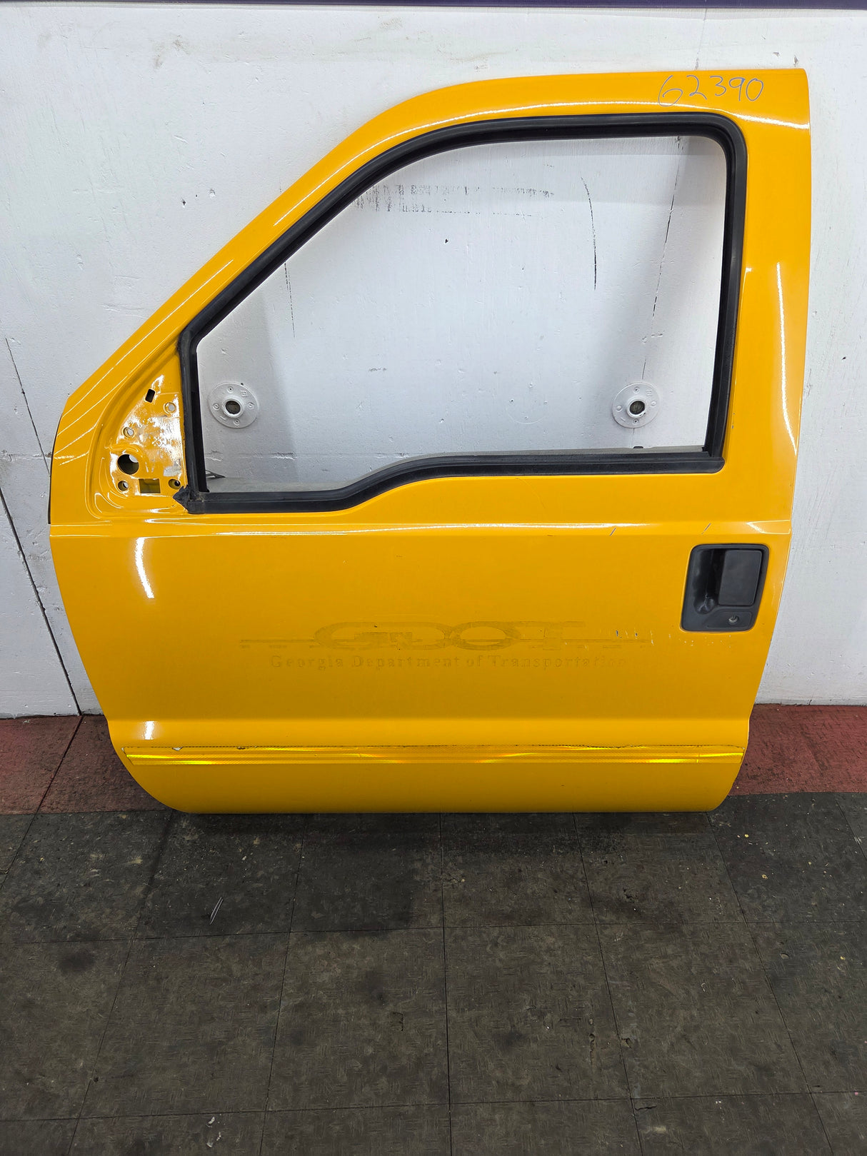 2012-2016 Ford Super Duty LH Driver Side Front Door F250 F350 F450 F550