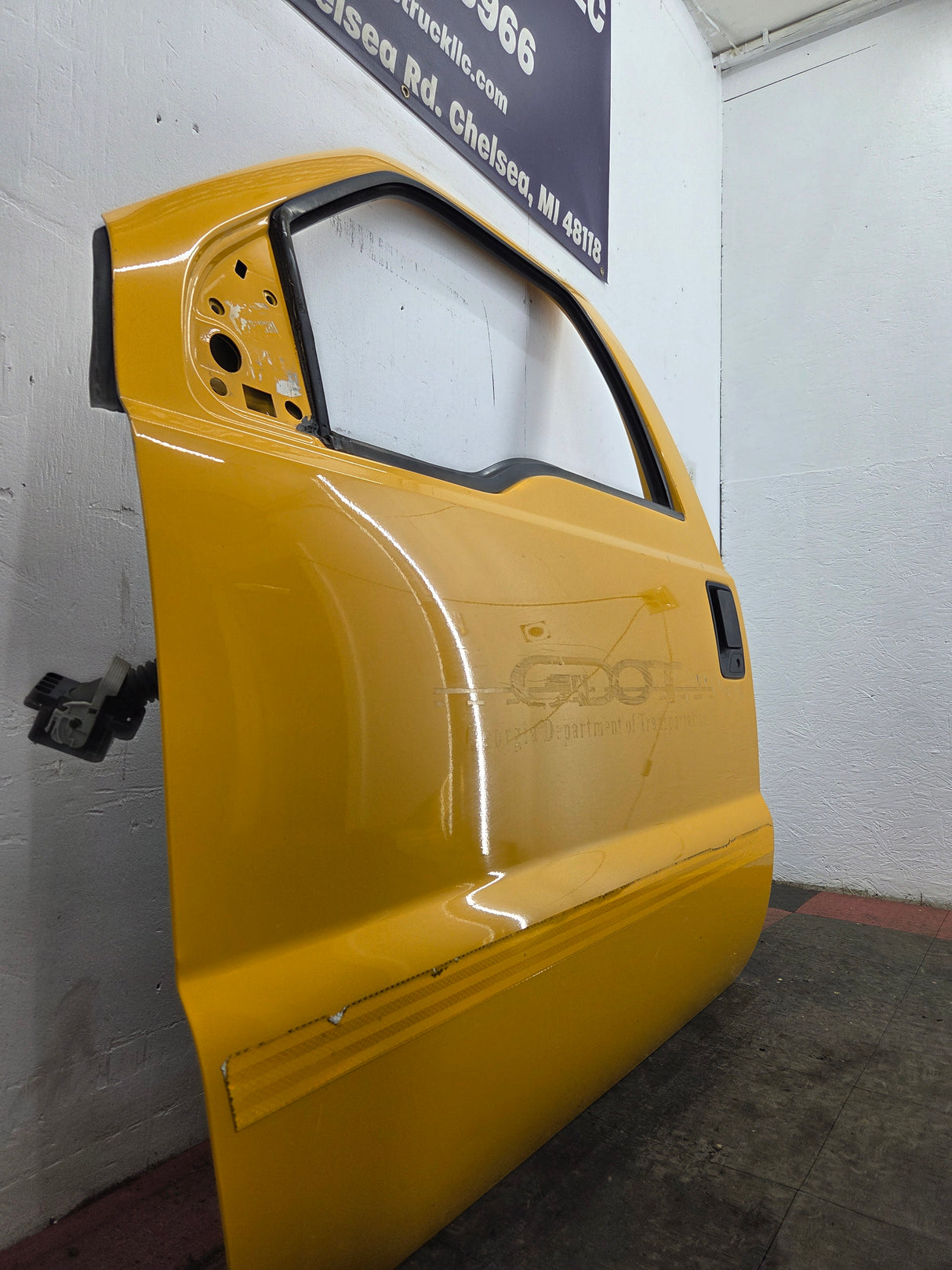 2012-2016 Ford Super Duty LH Driver Side Front Door F250 F350 F450 F550