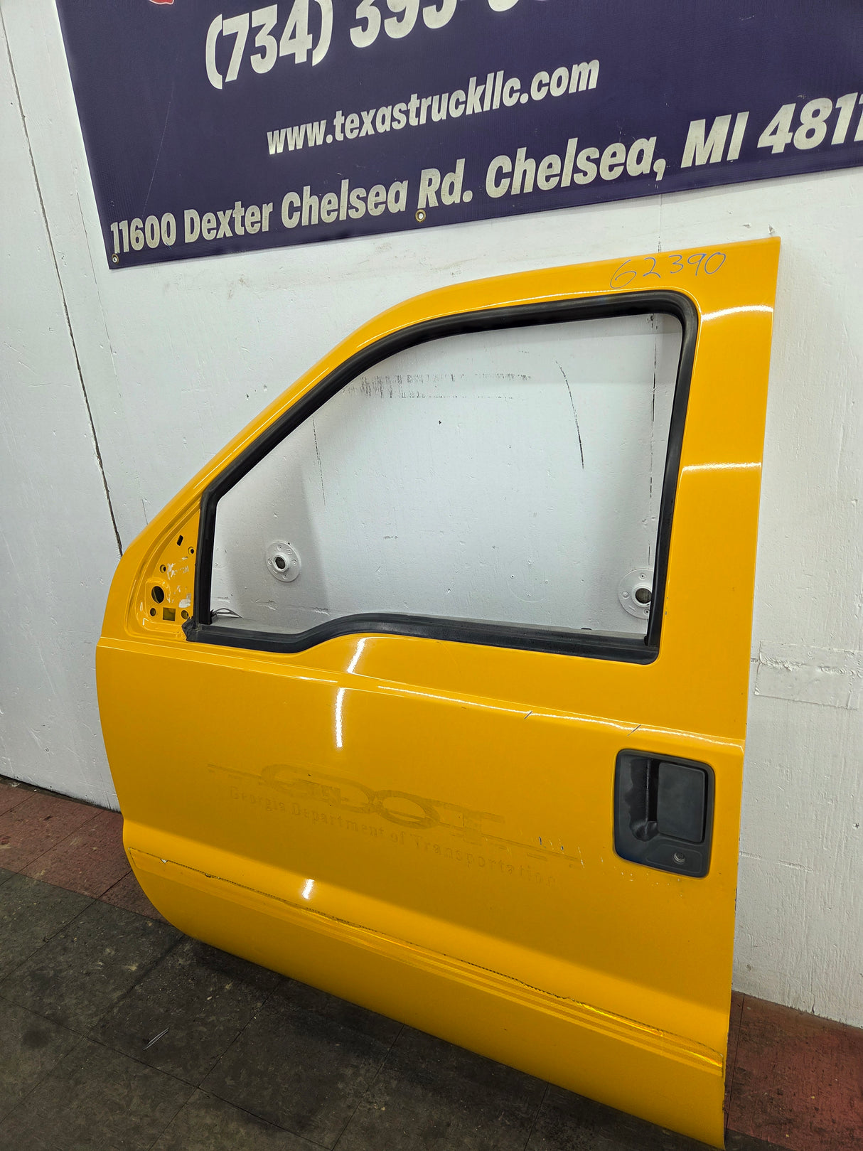 2012-2016 Ford Super Duty LH Driver Side Front Door F250 F350 F450 F550