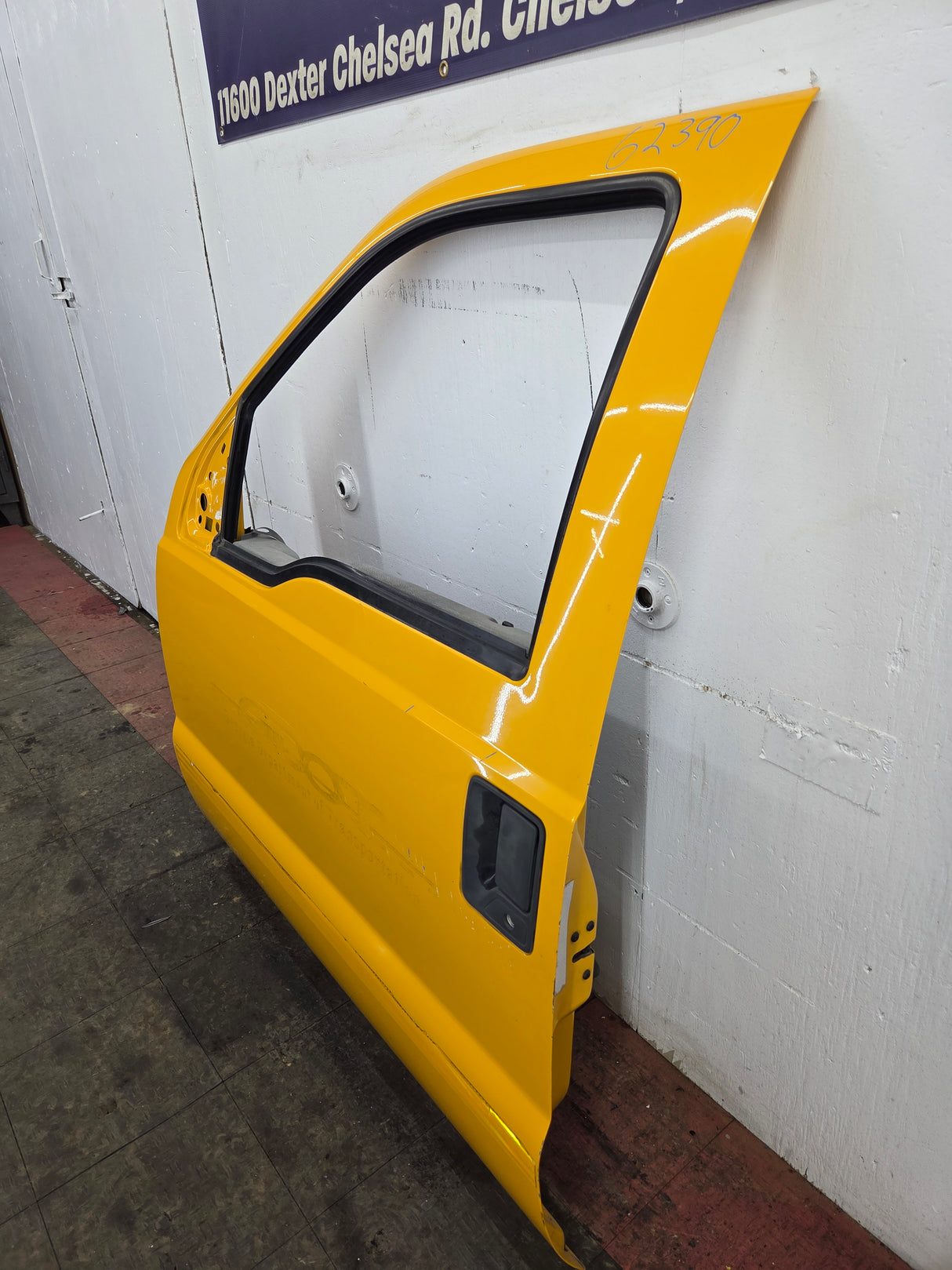 2012-2016 Ford Super Duty LH Driver Side Front Door F250 F350 F450 F550