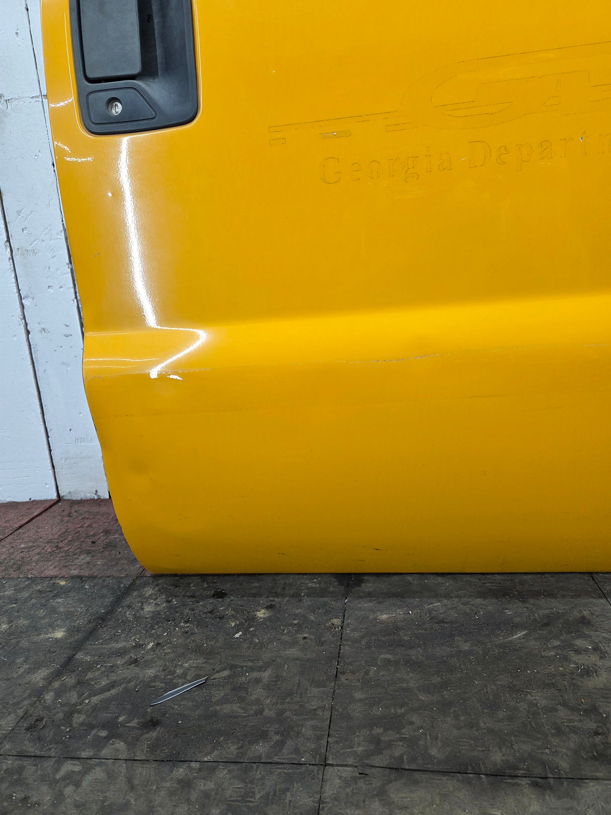 2012-2016 Ford Super Duty RH Passenger Side Front Door F250 F350 F450 F550