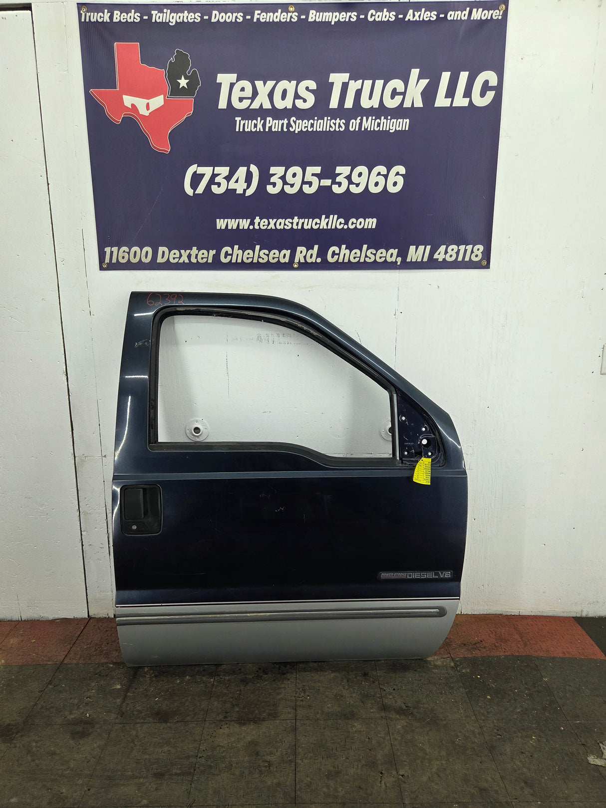1999-2007 Ford Super Duty RH Passenger Side Front Door F250 F350 F450 F550