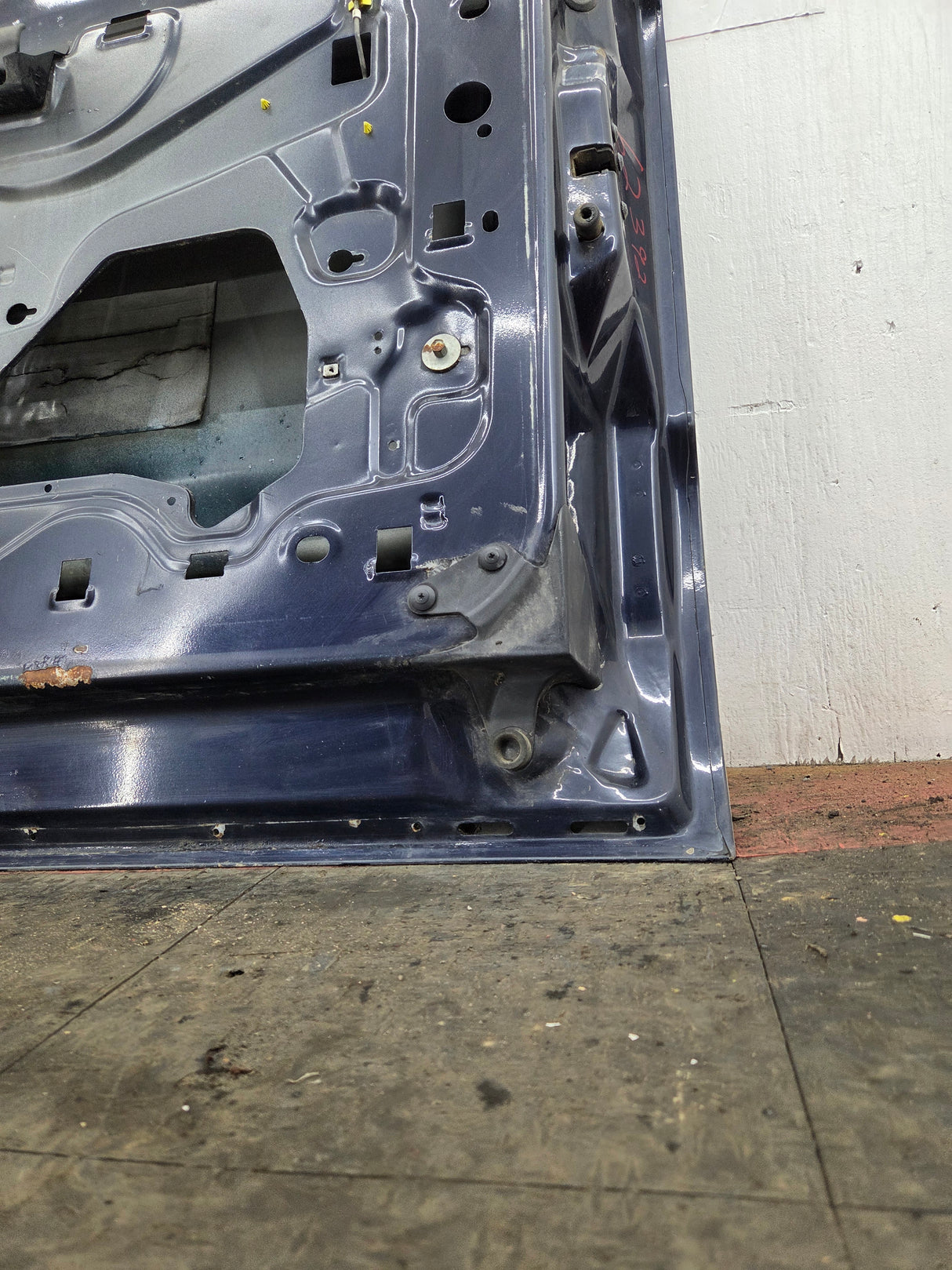 1999-2007 Ford Super Duty RH Passenger Side Front Door F250 F350 F450 F550