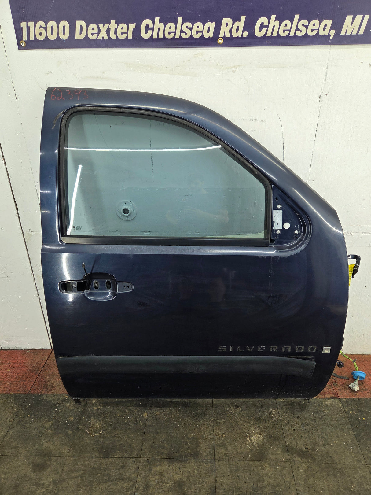2007-2013 Chevrolet Silverado / GMC Sierra 1500 2500 3500 HD RH Front Passenger Side Door