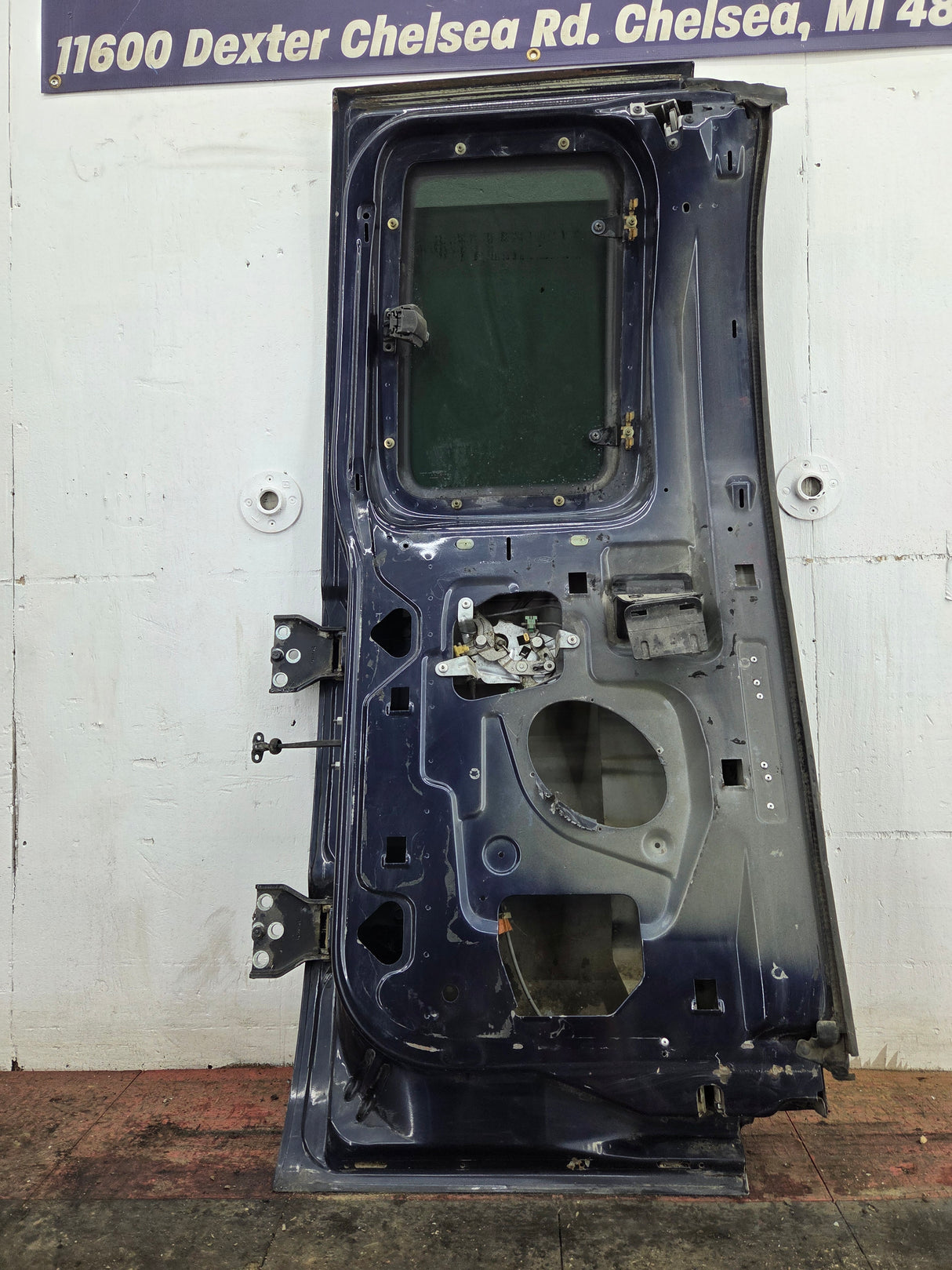 1999-2007 Ford Super Duty F250 F350 F450 F550 LH Extended Cab Driver Side Rear Door