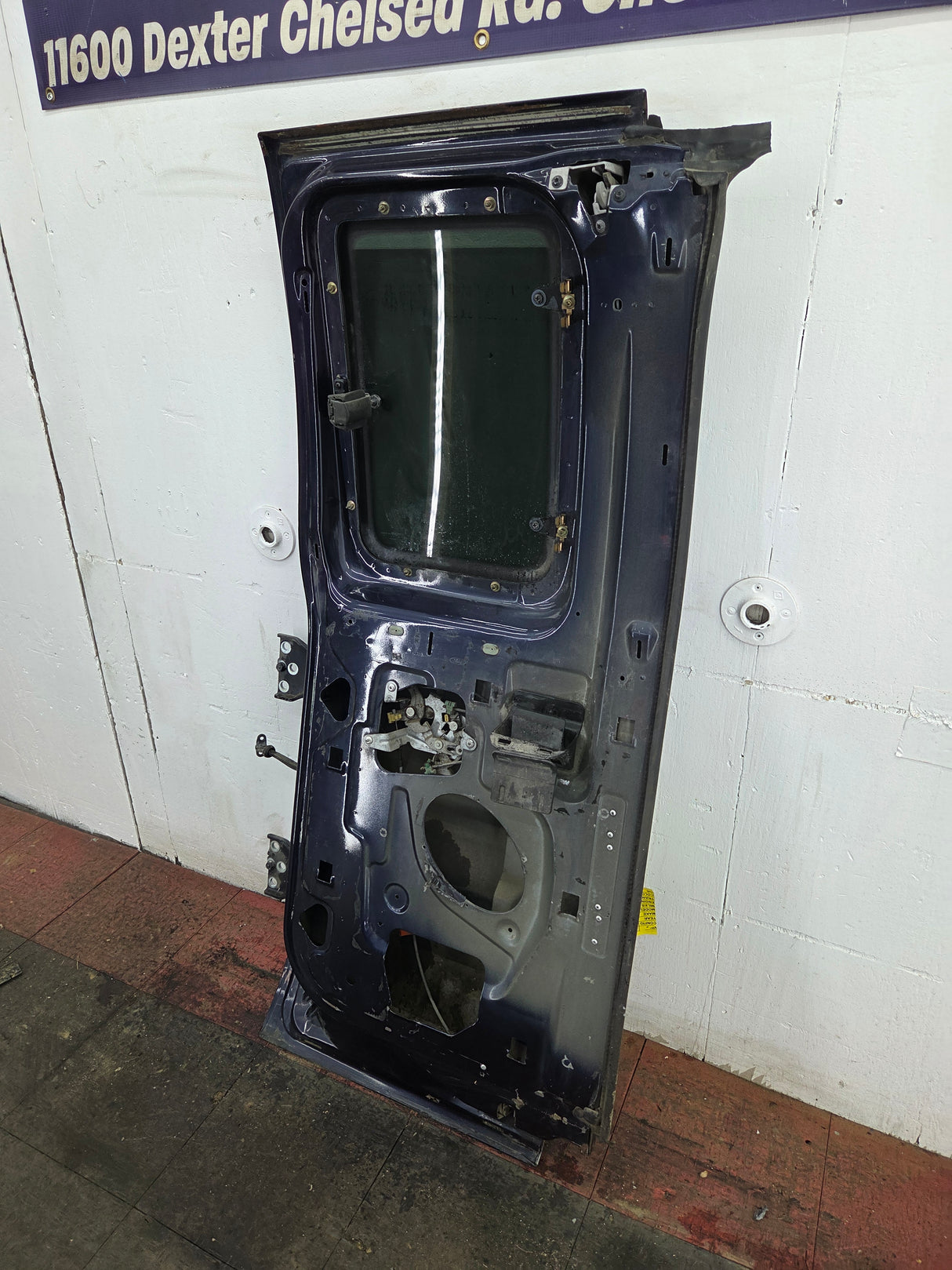 1999-2007 Ford Super Duty F250 F350 F450 F550 LH Extended Cab Driver Side Rear Door
