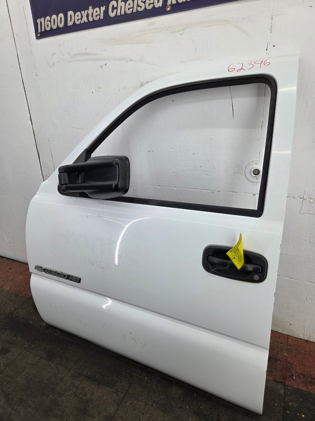 1999-2006 Chevrolet Silverado / GMC Sierra 1500 2500 3500 HD Front Driver Side Door LH