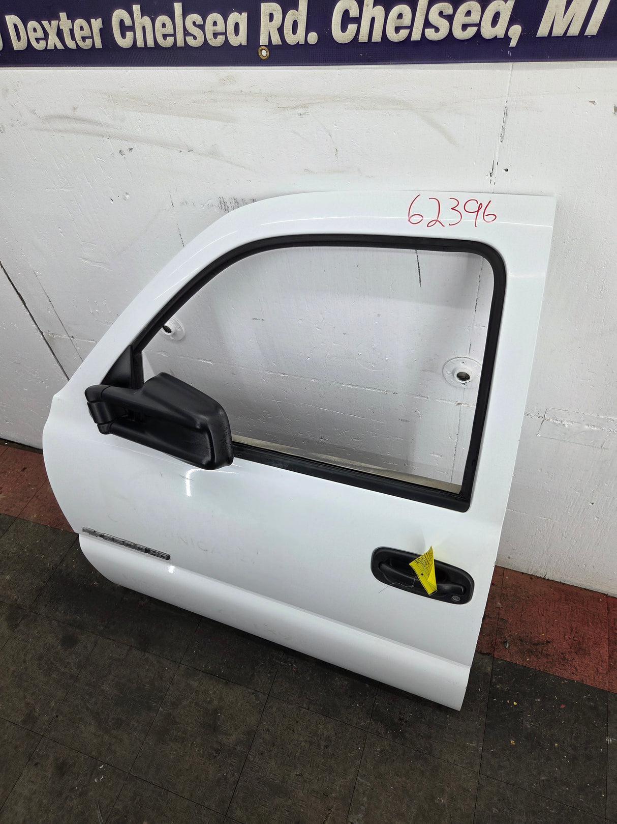 1999-2006 Chevrolet Silverado / GMC Sierra 1500 2500 3500 HD Front Driver Side Door LH