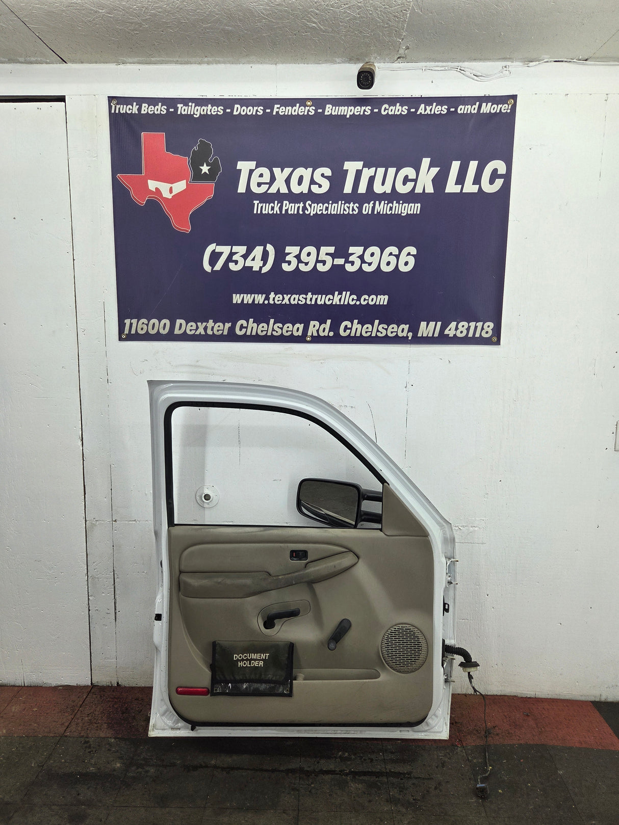 1999-2006 Chevrolet Silverado / GMC Sierra 1500 2500 3500 HD Front Driver Side Door LH