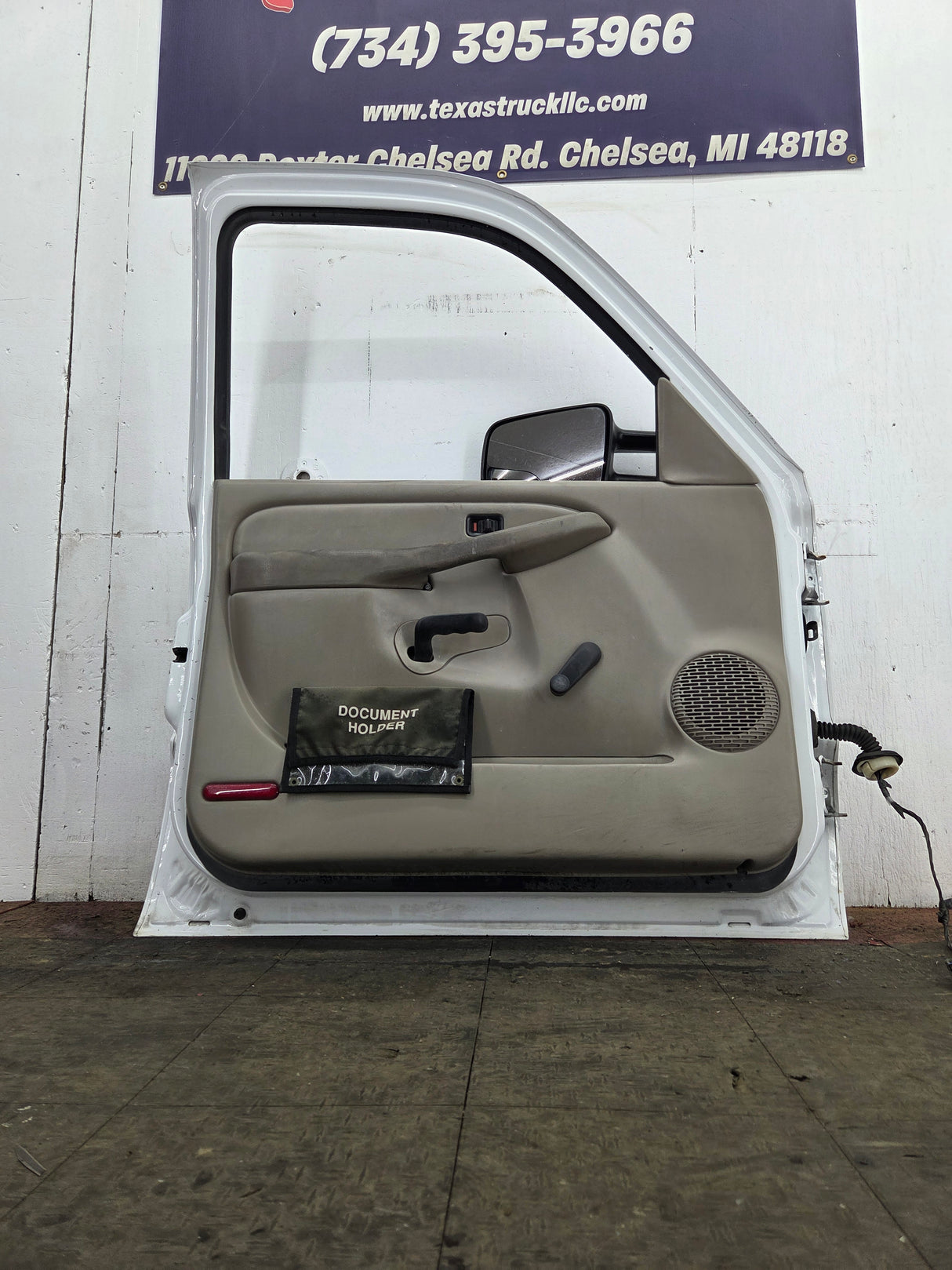 1999-2006 Chevrolet Silverado / GMC Sierra 1500 2500 3500 HD Front Driver Side Door LH