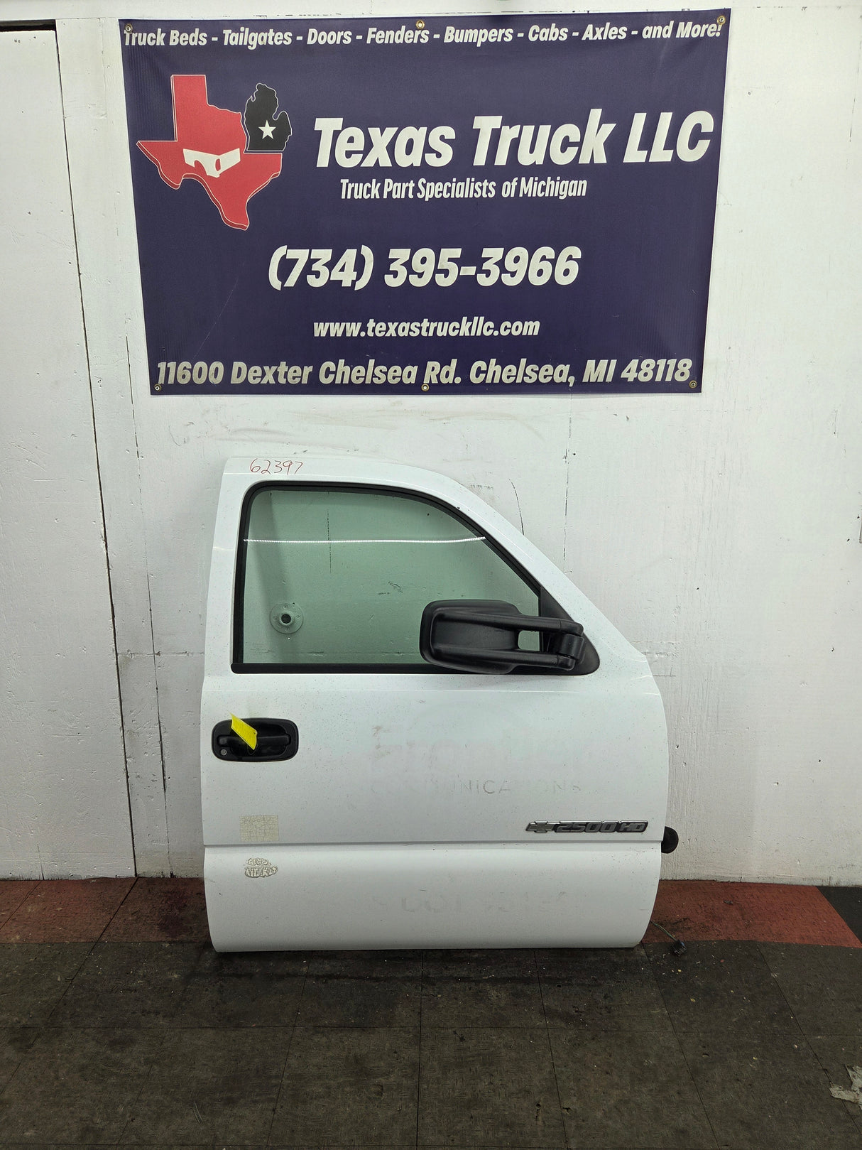 1999-2006 Chevrolet Silverado / GMC Sierra 1500 2500 3500 HD Front Passenger side Door RH