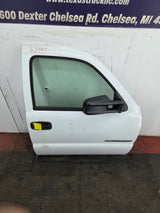 1999-2006 Chevrolet Silverado / GMC Sierra 1500 2500 3500 HD Front Passenger side Door RH