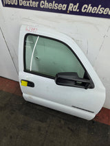 1999-2006 Chevrolet Silverado / GMC Sierra 1500 2500 3500 HD Front Passenger side Door RH