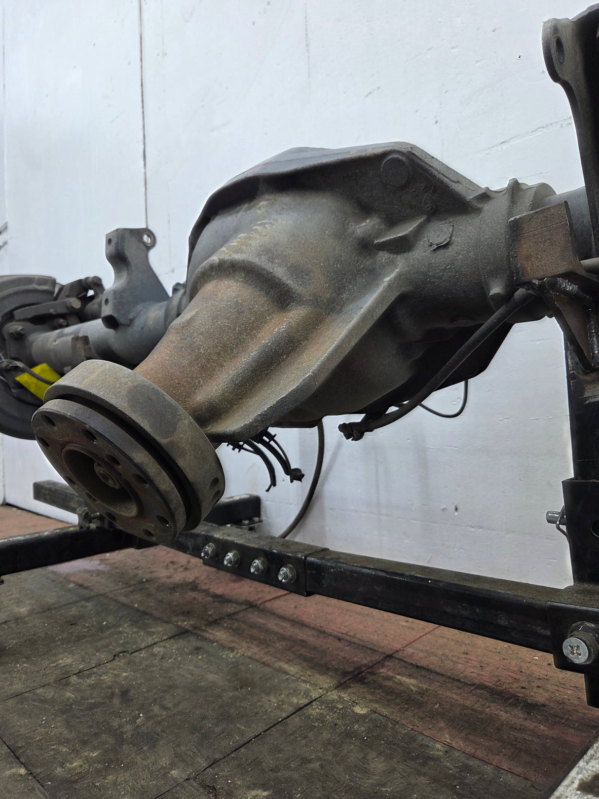 2011-2012 Ford Super Duty F250 F350 Rear Axle 3.73 Gear Ratio Electric Locking Rear End 297k Miles