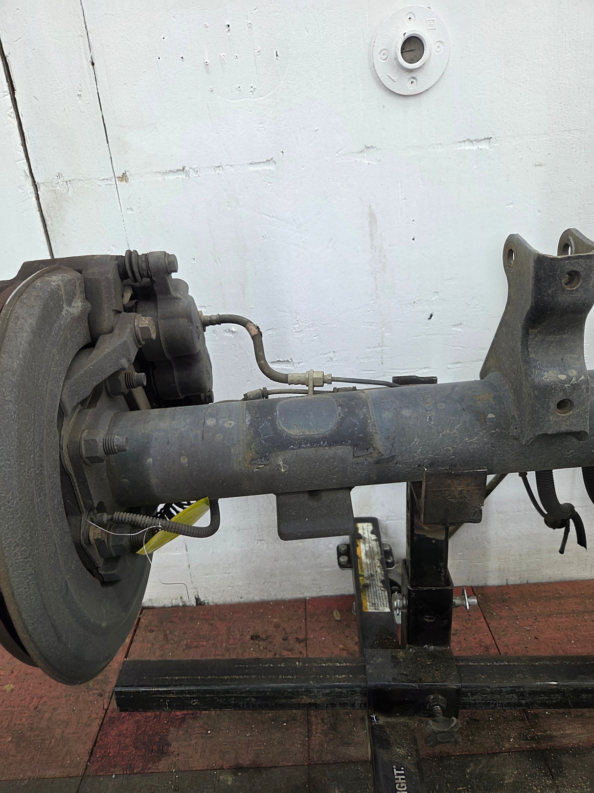 2011-2012 Ford Super Duty F250 F350 Rear Axle 3.73 Gear Ratio Electric Locking Rear End 297k Miles