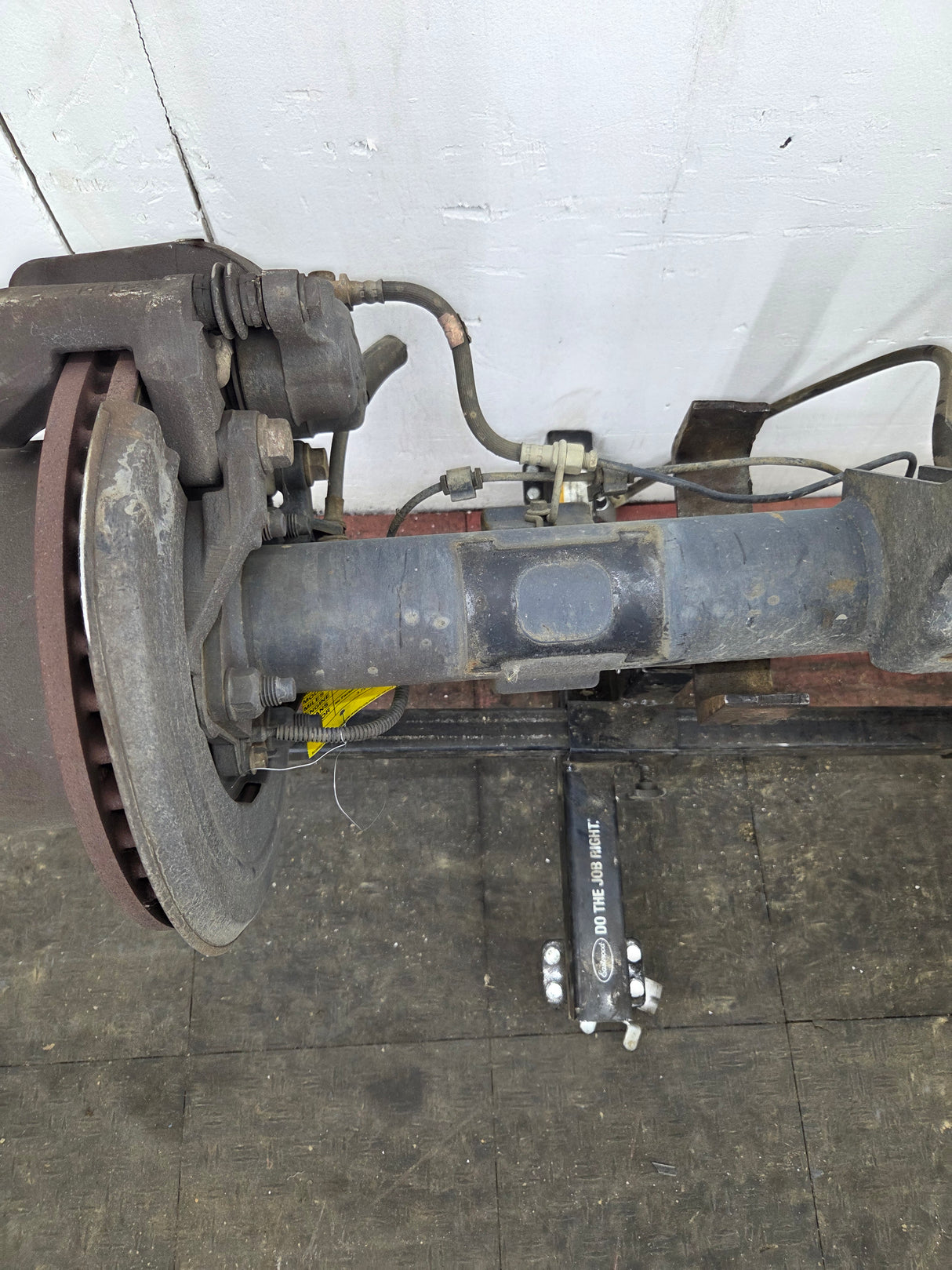 2011-2012 Ford Super Duty F250 F350 Rear Axle 3.73 Gear Ratio Electric Locking Rear End 297k Miles