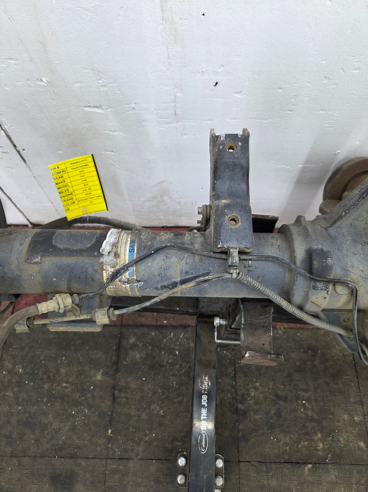 2011-2012 Ford Super Duty F250 F350 Rear Axle 3.73 Gear Ratio Electric Locking Rear End 297k Miles