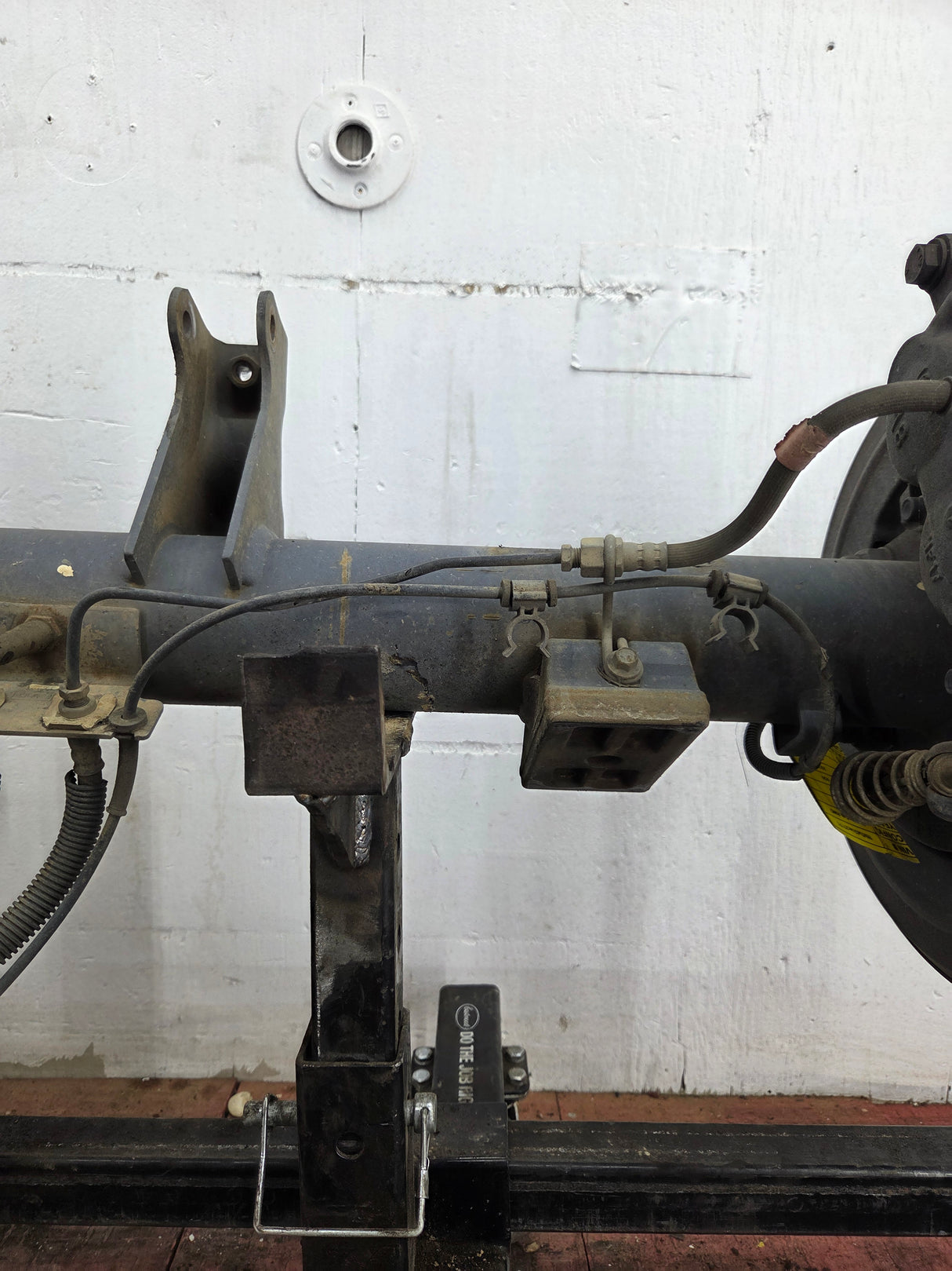 2011-2012 Ford Super Duty F250 F350 Rear Axle 3.73 Gear Ratio Electric Locking Rear End 297k Miles