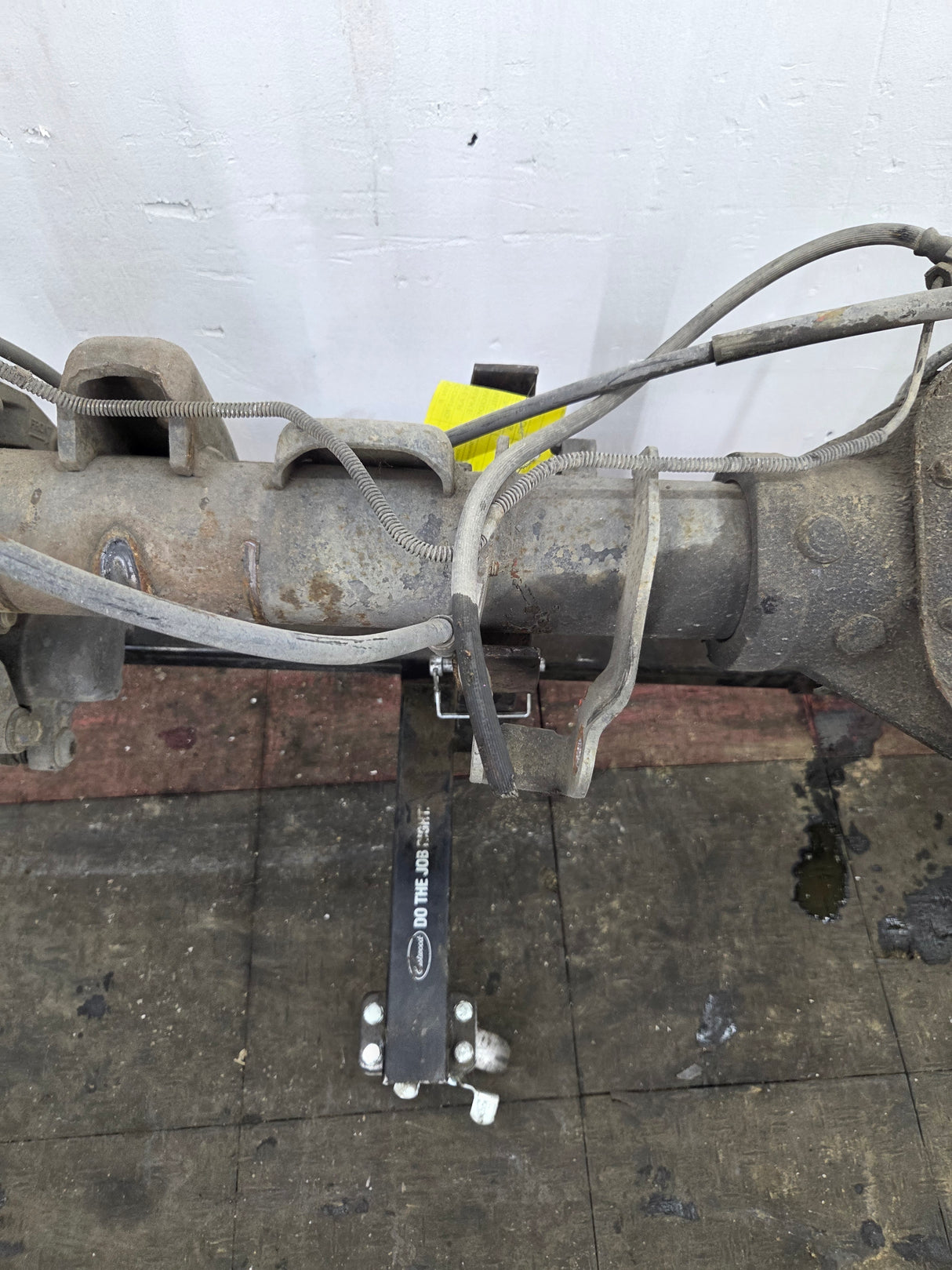 2001-2007 Chevrolet Silverado / GMC Sierra 2500 3500 HD Rear Axle 4.10 10.5"