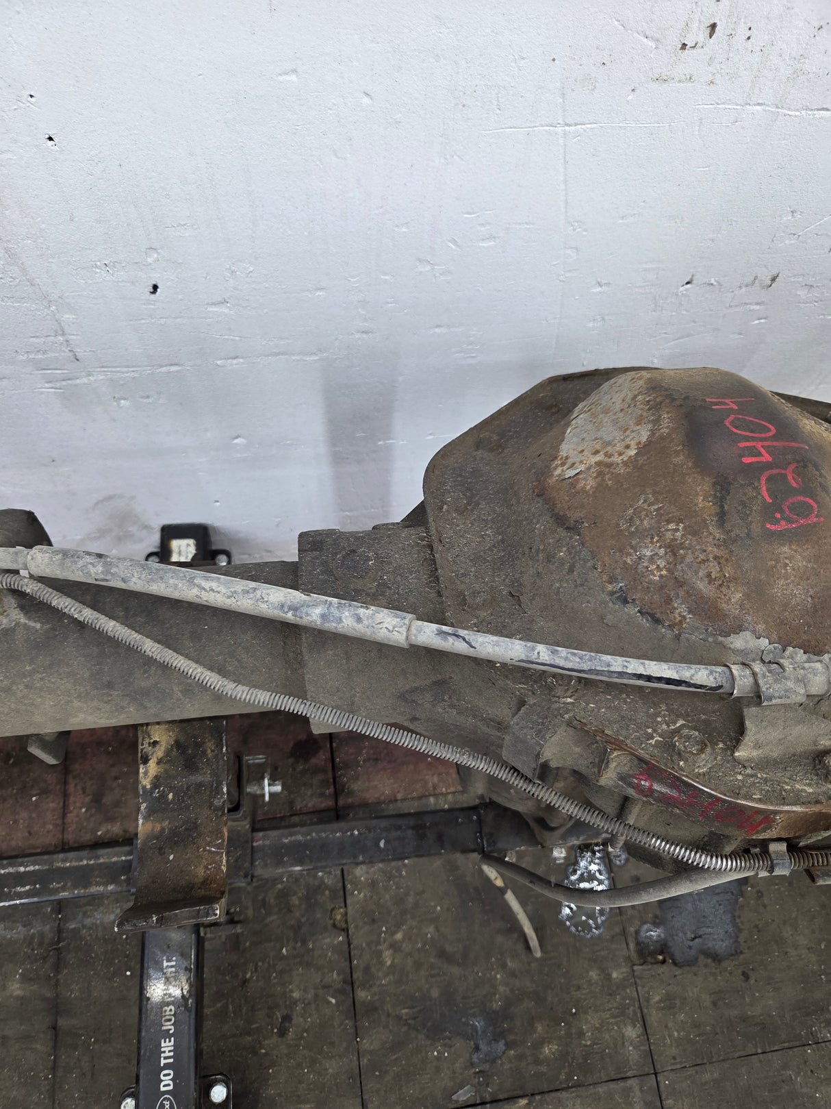 2001-2007 Chevrolet Silverado / GMC Sierra 2500 3500 HD Rear Axle 4.10 10.5"