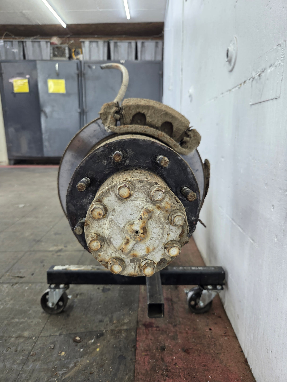 1999-2001 Ford Super Duty F350 Dually Rear Axle 3.73 Gear Ratio CAB CHASSIS 266k miles