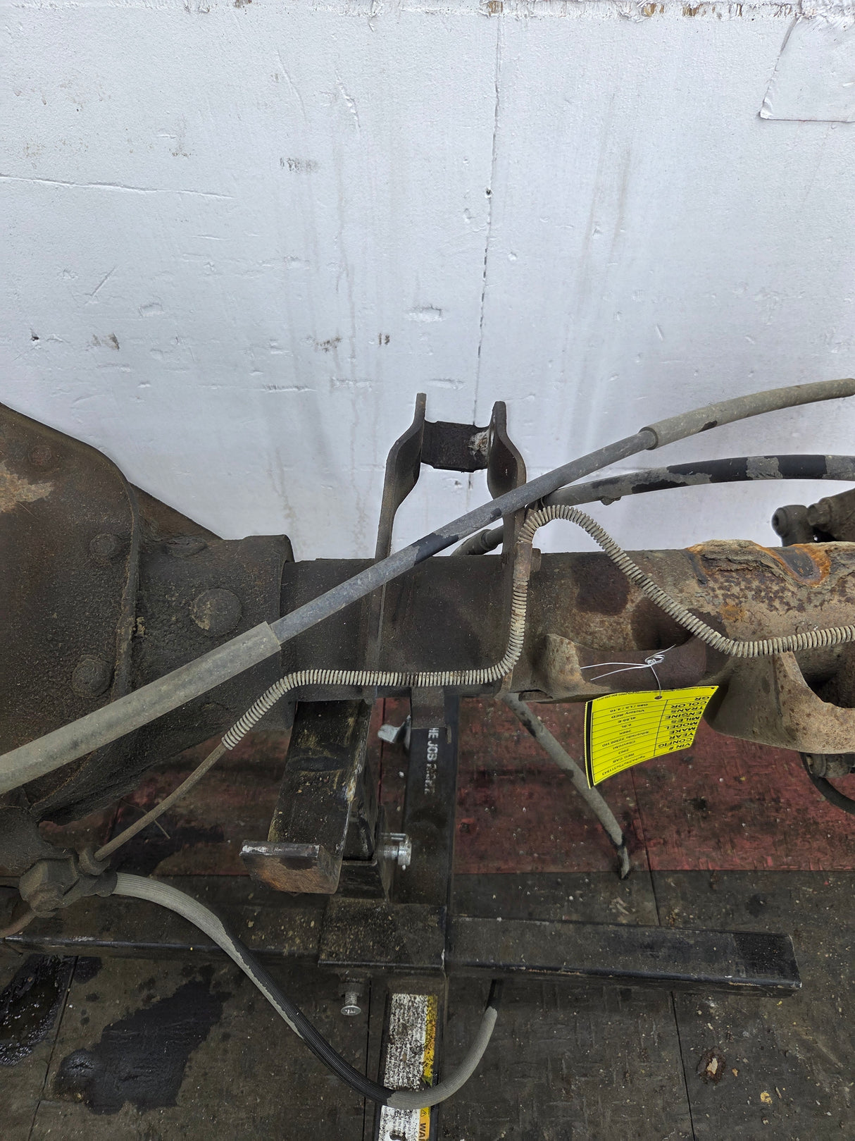 2001-2007 Chevrolet Silverado / GMC Sierra 2500 3500 HD Rear Axle 4.10 10.5"