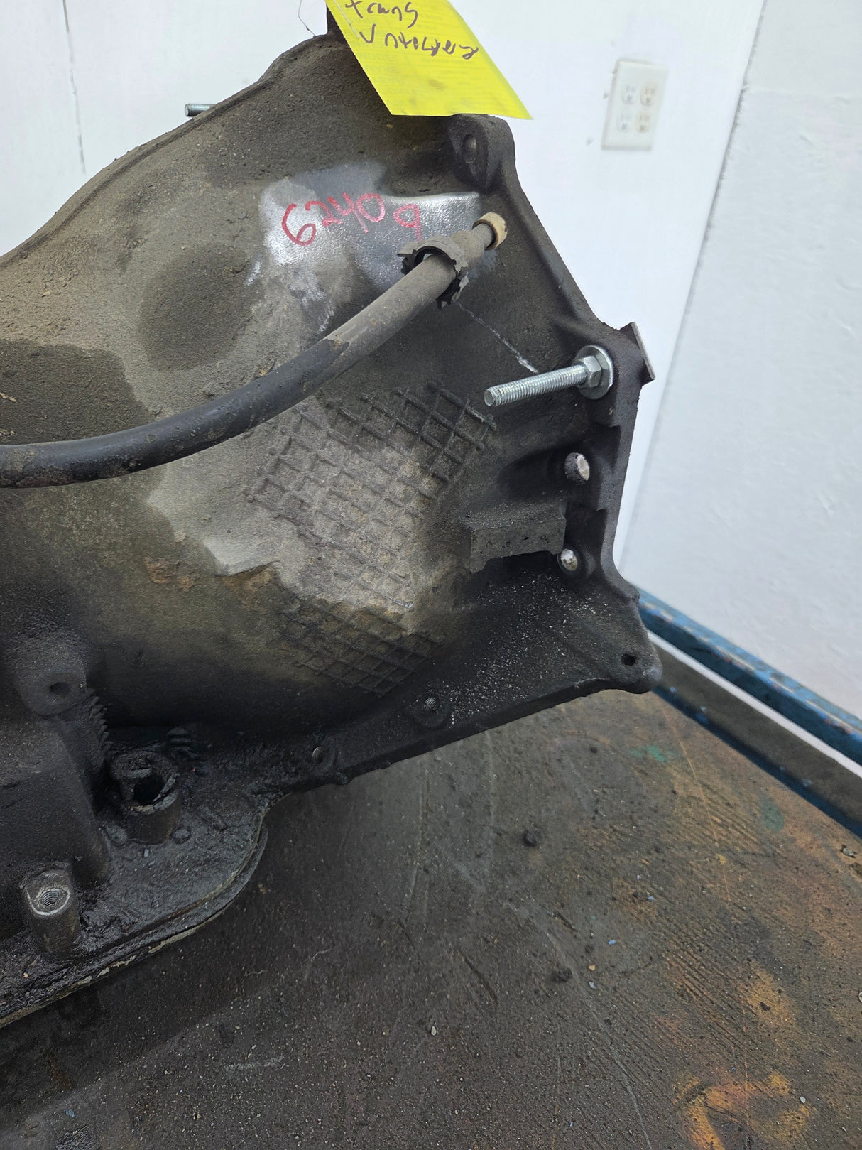 2000-2006 Chevrolet GMC 6.0L 4L80E 2wd AUTOMATIC TRANSMISSION *Untested Core 2500HD 3500HD