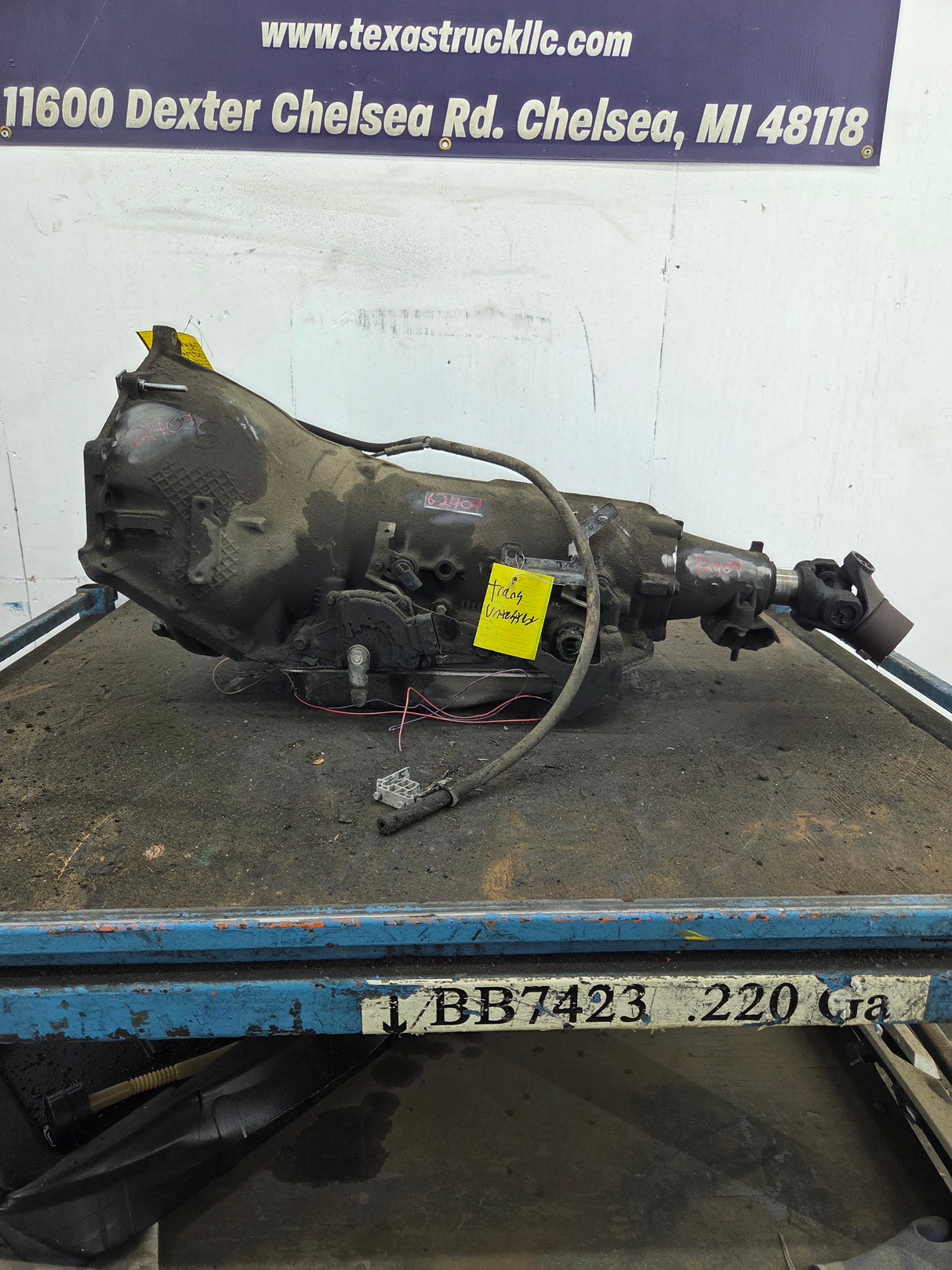 2000-2006 Chevrolet GMC 6.0L 4L80E 2wd AUTOMATIC TRANSMISSION *Untested Core 2500HD 3500HD